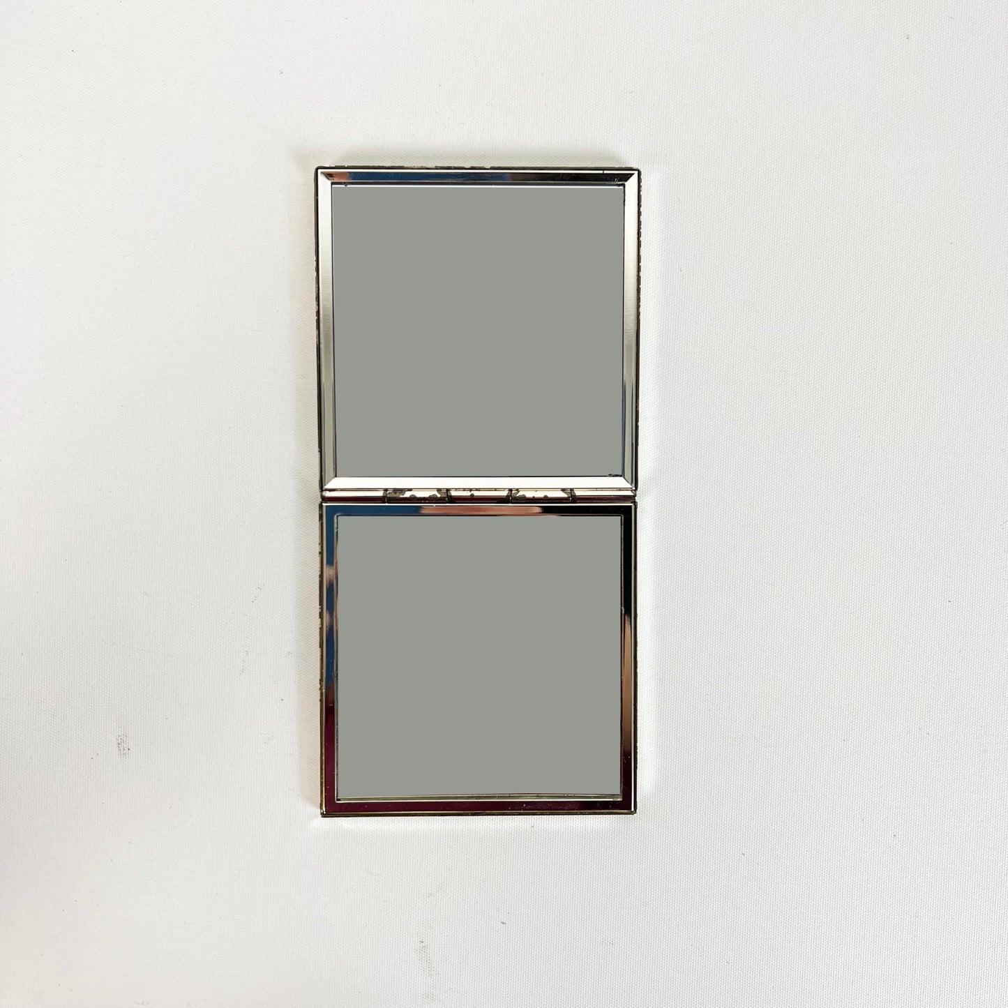 Hand Mirror - Bow Details