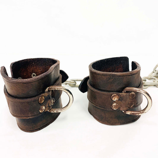 Leather Aged Shackle