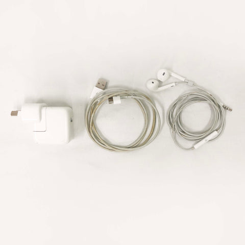 Apple Charging Set and Earphones